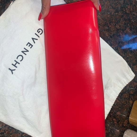 Authentic Givenchy Sharklock clutch (SOLD) - Picture 4 of 7